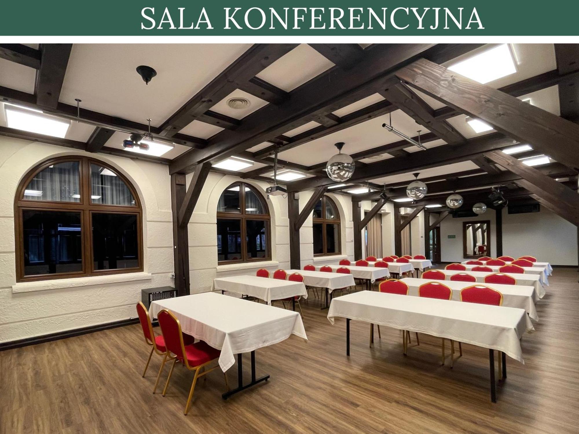 Hotel Red Ostrowiec Swietokrzyski Exterior photo